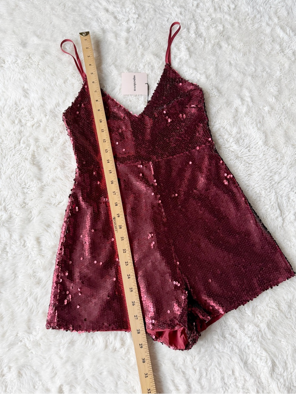 NWT Superdown Woman Red Sequins V-Neck Spaghetti Straps Romper XS Cocktail Party - Picture 4 of 7